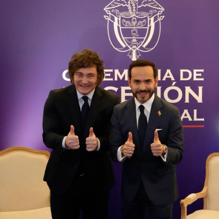 EcharrenF's tweet photo. Empieza la pesadilla para Colombia.
Ni se imaginan lo que se les viene.
Se van a quedar sin pais. https://t.co/UYsJbMvHhp