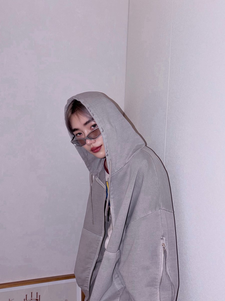 chanheeupdates's tweet photo. 260703 ig update 🍀 #chanhee #뉴 2/2 https://t.co/HMay6Hg0t2
