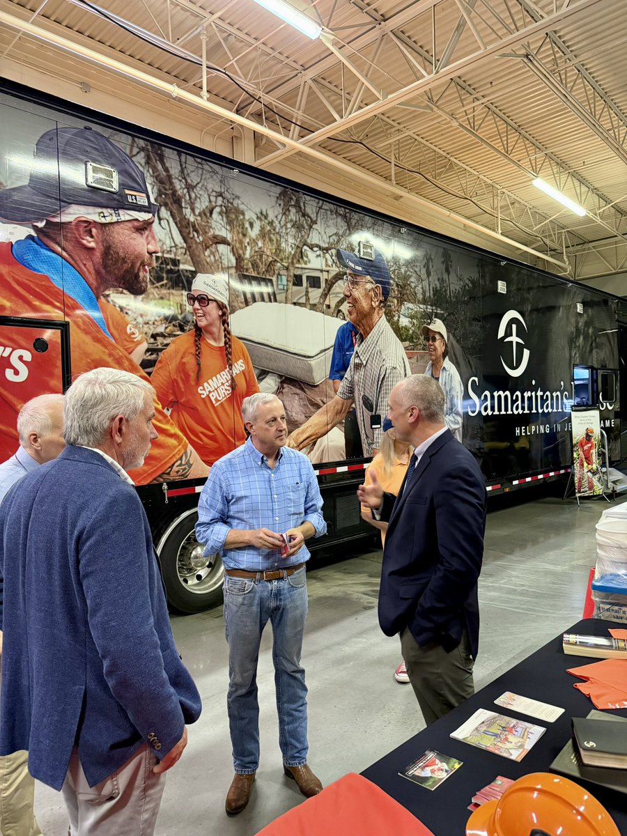 WhatleyNC's tweet photo. The people and mission of Samaritan’s Purse are truly remarkable - providing lifesaving care, disaster recovery  and the Gospel in North Carolina, across the Country and around the world. 

It was great to meet with @samaritanspurse leadership and tour their operations center in North Wilkesboro.