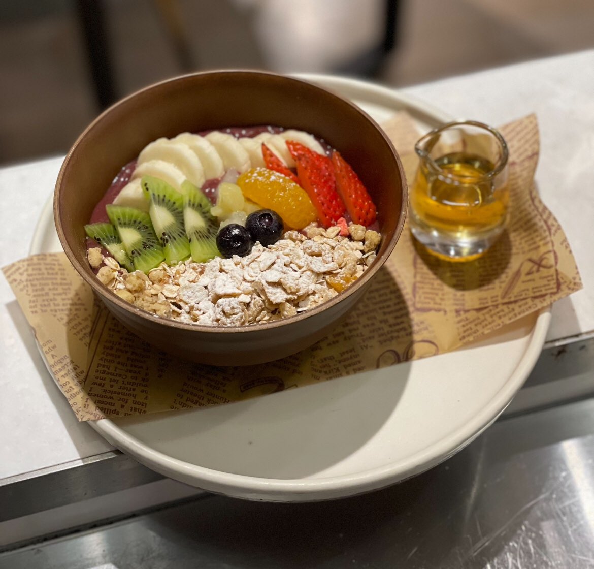 ampleurginza's tweet photo. 本日9時〜18時まで営業しております。ブランチ、ランチやスイーツ、又はカフェのご利用頂けます！みんなさんのご来店お待ちしております。
#アンプルール #アンプルール銀座　#AMPLEURGINZA　#銀座カフェ　#夏メニュー https://t.co/FafzjmtflA