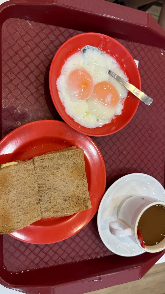 OfkONmSlap's tweet photo. People who aren't locals might find this breakfast difficult to adapt to. https://t.co/o2RU5th1SO