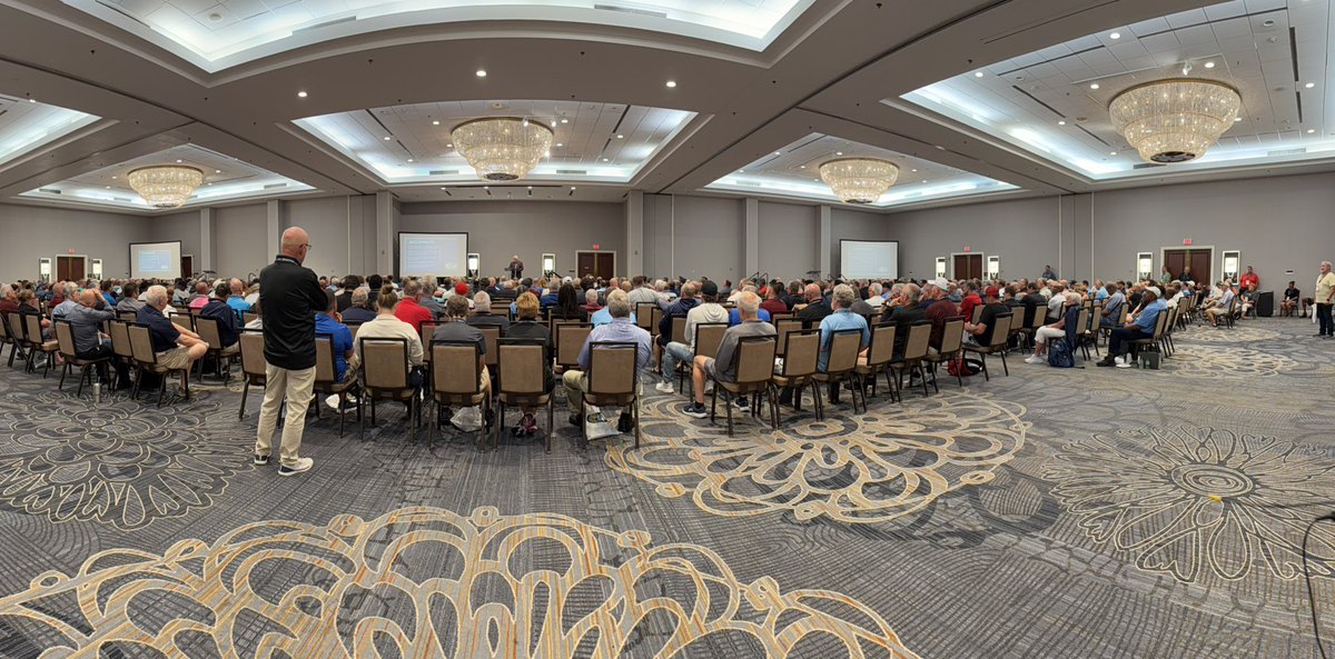 PIAASports's tweet photo. Honored to have Buck Showalter be our guest speaker at the 31st PIAA Officials Convention!

Did you know⁉️ Early in his career, Showalter was a high school basketball official in Florida during the off-season. https://t.co/sCSG9Vtngv