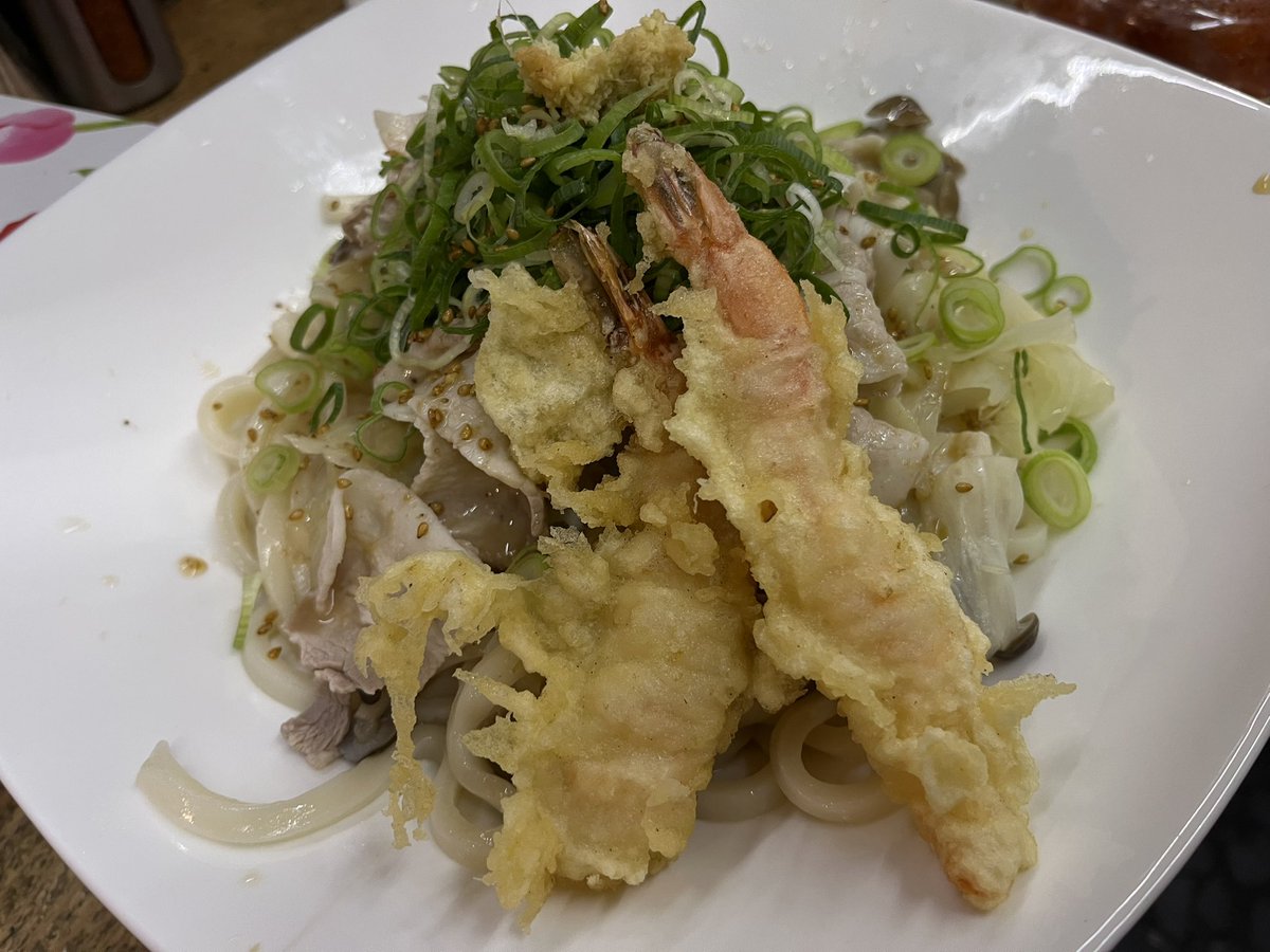 conta120's tweet photo. 先週の料理🍳もオマケでひとつw

◯安定の肉じゃが
◯エビフライ&amp;アジフライの定食🦐🐟
◯酢豚
◯冷やしぶっかけ豚しゃぶ胡麻ダレうどん
海老天乗せ

今日から夏休み🌻
皆様も熱中症や台風に気をつけて素敵な休日をお過ごしくださいませ😊♪ https://t.co/oUOFsNrPLQ