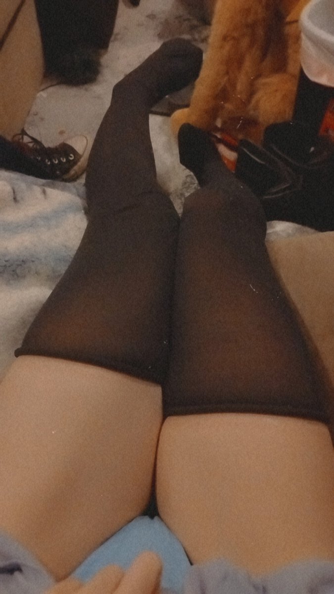 xsillypupx's tweet photo. Naughty pup recording risky video while family plays games right in the other room>< this made me so horny hehe
#puppygirl #puppyboy #puppyplay #petplay #ageplay #agere #petre #pupplay #cosplay #alt #emo #yiff #hentai #ddlg #fauxcest #exhibitionism #thighhighs #flash #furry https://t.co/pKOXHI87Co