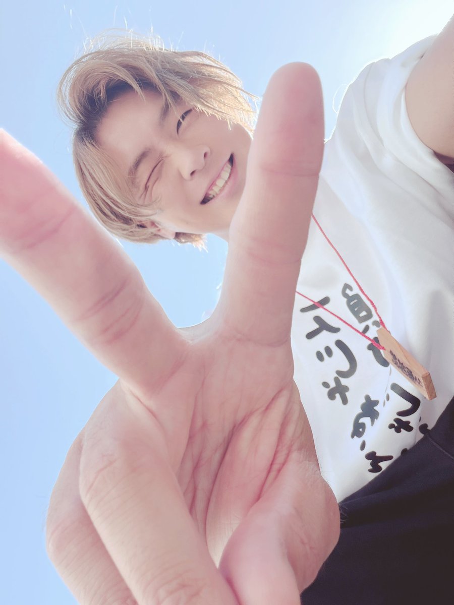 yutoadachi's tweet photo. 笠間納涼盆踊り花火大会2026
行ってきまーす☺️✌️🌈🏮
朝から気温もみんな熱量も熱過ぎる！笑
全国の皆様！
水分しっかりとって！
今週末も楽しもう！！！

久しぶり髪セットした。笑

#笠間納涼盆踊り花火大会 https://t.co/g6Joeilrav
