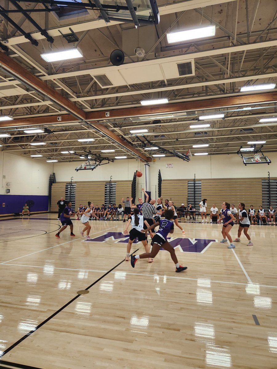 dlyman44's tweet photo. Buffalo Girls fall to Rochester 53-33.
Great battle from 2 teams that know each other so well.  
Rochester proved to be stronger in the end. https://t.co/UfbrtM0ZWM