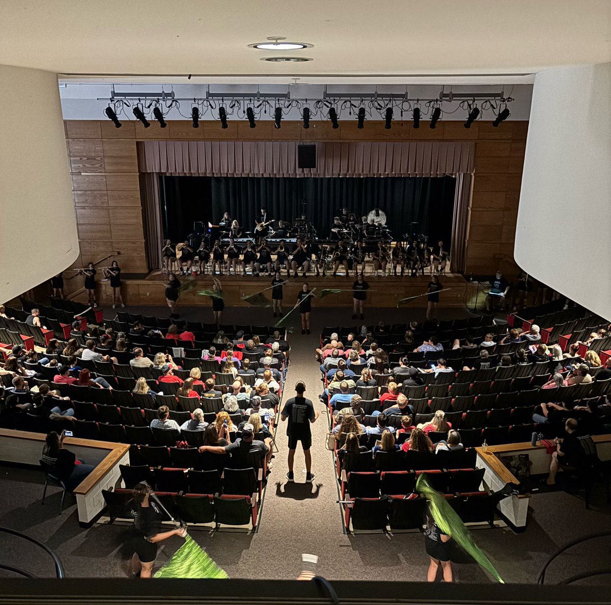 SHSAthletics4U's tweet photo. 1st event of 26-27, Band Preview! They didn’t disappoint! Storm-No Problem, Power Outage-No problem! They adapted, overcame, controlled the controllables &amp; ROCKED! They were Phenomenal!! Great job, guys! Looking forward to this year!
“We Before Me!”
#BePhenomenal
#MakeTheGRADE https://t.co/lJESup7z8D
