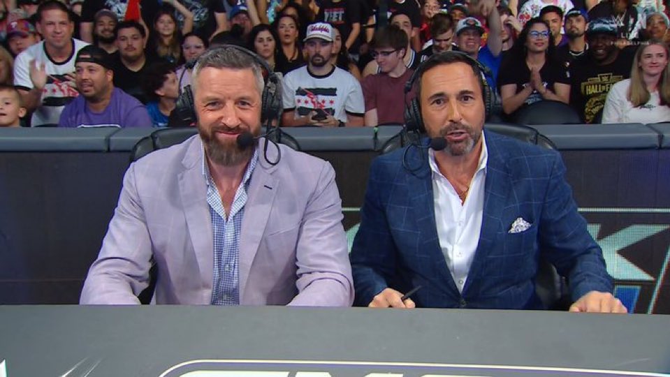 NationVaquer's tweet photo. The first 30 of #SmackDown will be commercial free https://t.co/lCeD79adA7