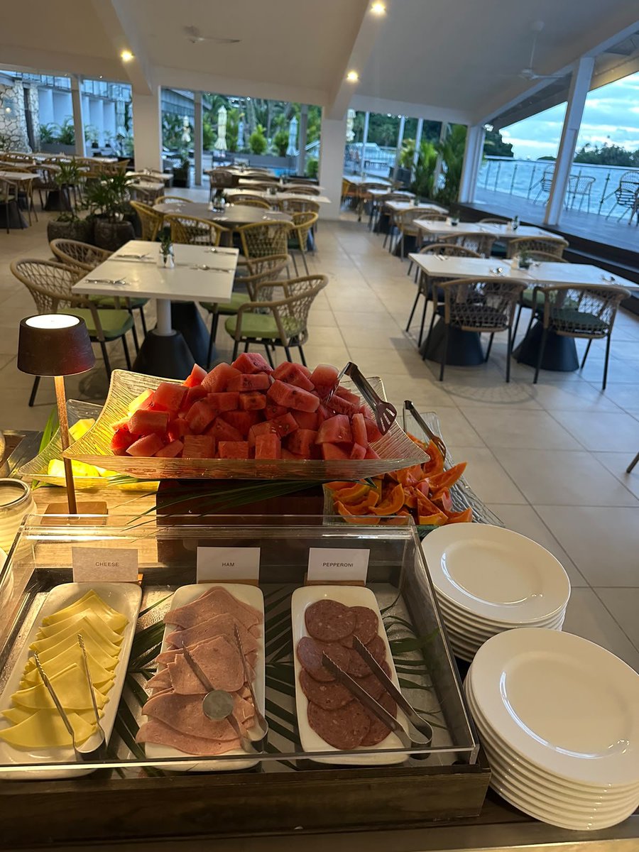 GaunavinakaJohn's tweet photo. Breakfast at it's best ❤️❤️
Brushing off the day with continental as well as cooked breakfast... https://t.co/eIA9c2Qb8j
