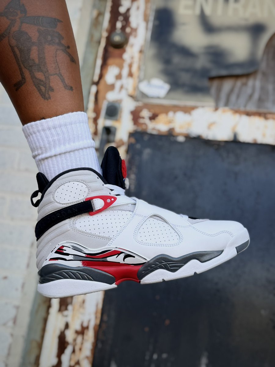 jerktherobot's tweet photo. I won’t Break, and I won’t Brake.
#FireFriday #UnDS
#KOTD
AJ8
‘Bugs Bunny’
#wearyourkicks
#SNKRSKickCheck https://t.co/26ZqQTwIQE