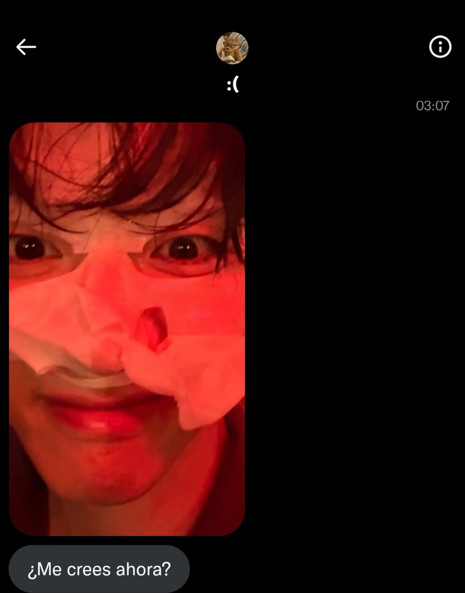 kotiaukv's tweet photo. —Priva¿?cy  #kooktaeau 

Th, harto de no poder salir a gusto porque le inventan rumores o lo siguen al ser un actor reconocido, decide contratar a un grupo de 'hackers'. Pero nunca se imagino que ahí estaría su crush, Jk, un cantante famoso.

#kookv https://t.co/3gok4khSj0