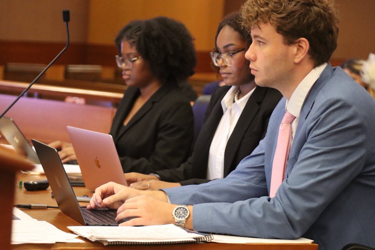 FultonCountyDA's tweet photo. From July 20–24, the FCDAO hosted its Annual Summer Intern Mock Trial Competition. Our interns gained hands-on courtroom experience before judges and a jury. Thank you to our judges, jurors, and staff for making this incredible learning experience possible! ⚖️

#FultonCountyDA https://t.co/T2Fe6kzhIn