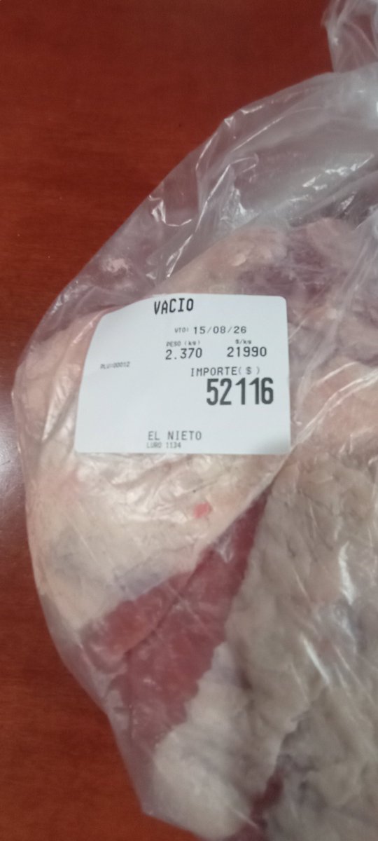 GhiglioneFranco's tweet photo. No sé en qué momento naturalizamos que dos kg de carne cuesten 50 mil pesos. https://t.co/q7ID328T6W