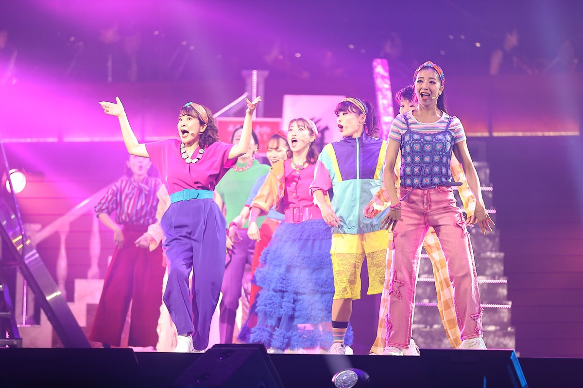 edgelinetokyo's tweet photo. “帝コン”New HISTORY COMING ARENA LIVEシンガーズ＆ダンサーズによるパフォーマンス1曲も https://t.co/3ZrGZ7HG9q

ヘアスプレーの楽曲をパフォーマンス
#帝コン https://t.co/6GkXUPhJoR