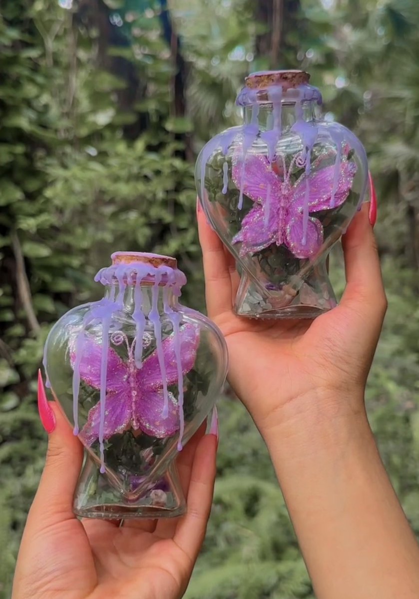 ehlloart's tweet photo. 🦋Butterfly spells✨@ehlloart https://t.co/XfjW4ywPzv