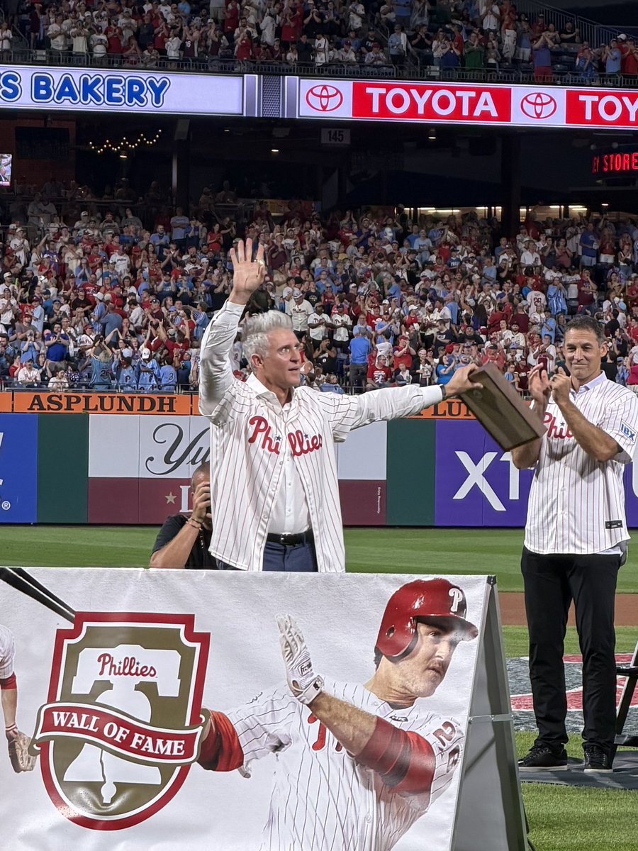 destiny_lugardo's tweet photo. Chase Utley, Wall of Famer. https://t.co/nJLE65rSGi