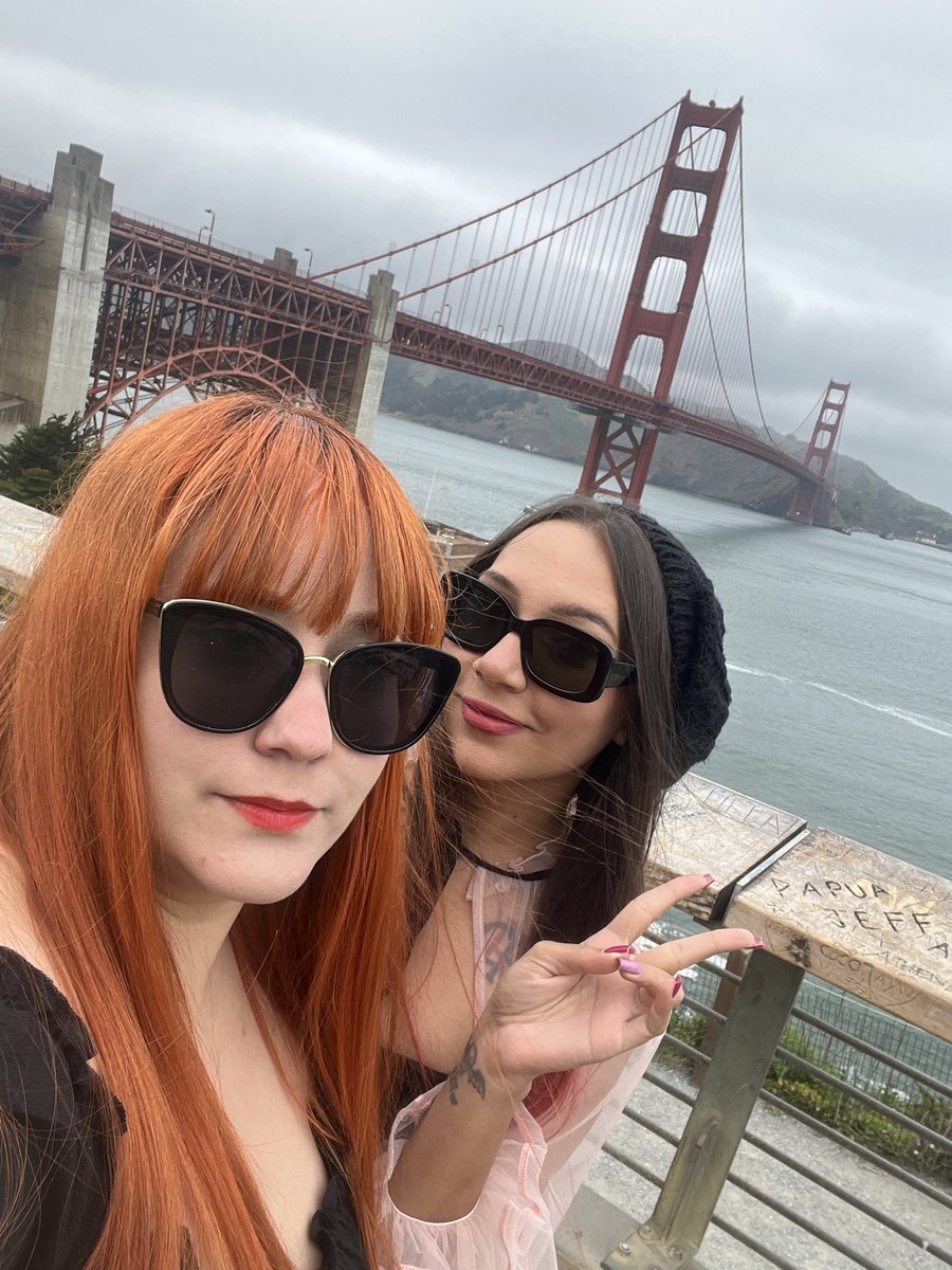 Cherrytwins13's tweet photo. Vim postar meus amores, meu irmão 🩷 minha Twin 🧡 e melhor de todas desde sempre, Bruna minha irmã de alma https://t.co/reICDpq1qC