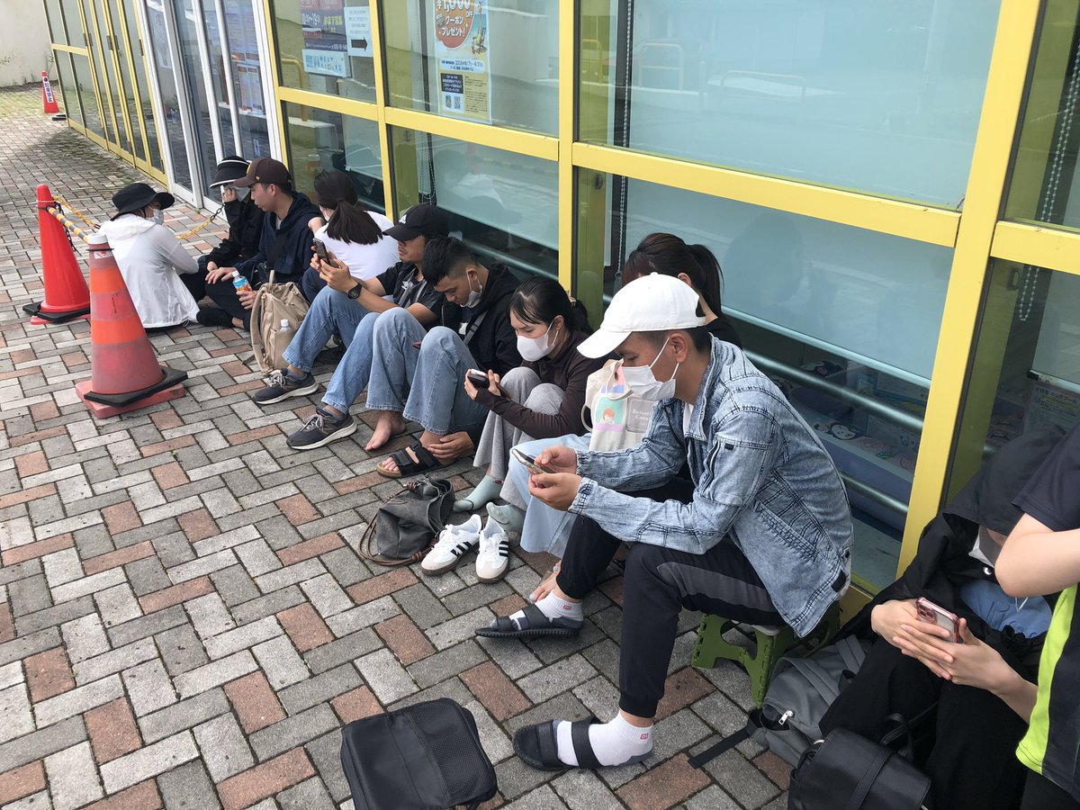 yamanasi_bey's tweet photo. 転売ヤー害人ども強制送還して欲しい
子供達が買えないで泣く姿は見たくない
販売店さんお願いします。 https://t.co/O9fn3Wrr4z