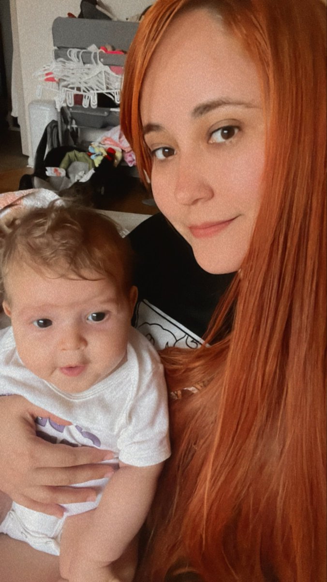 Cherrytwins13's tweet photo. Vim postar minha afilhada Hope 🧡 
O mundo me deu uma outra melhor amiga e uma afilhada de presente 🧡 te amo Nat https://t.co/KMj7rmbWtm