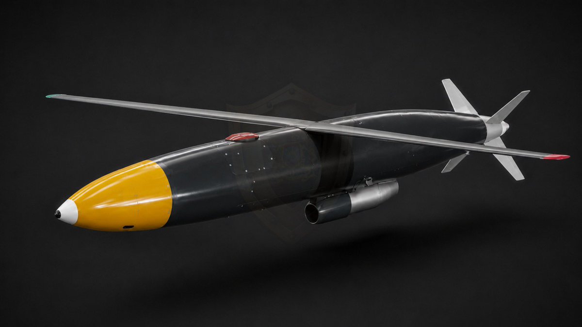 DefenseAtlas009's tweet photo. عاجل 🚨: نجاح التجارب العملياتية الأمريكية المغربية 🇺🇸🇲🇦 على نموذج صاروخ جوال Cruise Missile بعيد المدى. و التي أجريت في "الحقل الأفريقي للتدريب و التجريب متعدد المجالات AMTEC بالمغرب. 

الصاروخ الجوال تمكن من قطع مسافة بعيدة جدا و اصابة هدفه بدقة بالغة كما أظهرت الصور الحية من موقع التجارب.

و لم تنشر القيادتين الأمريكية و المغربية أي معلومات مفصلة أكثر عن هذا الصاروخ الحديث لكن بعض الخبراء يعتقدون أن هذا النموذج قد يتراوح مداه الأقصى ما بين 500km و 1000km.