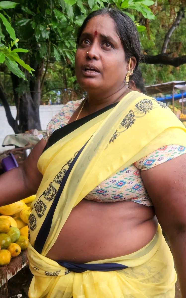 karthickbeast9's tweet photo. Ipdi nalla karupaa🔥 kolutha naatu kattai mundai kedaicha yepdi irukum

Isshhhh ahhhhh vidiya vidiya othalum 🍌💦chumma nalla thaanguva🥵🥵iddupu yepdi iruku guys?
Comments solunga @incestlover33 @hari_rockxxx @Heroine1845 @incest_pottachi @padmavati633213 @Komban_Bull77 https://t.co/BZegV0vmkV