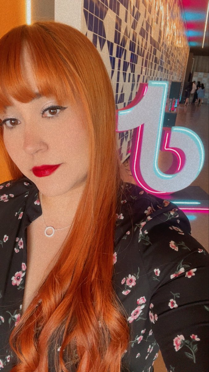 Cherrytwins13's tweet photo. Meu trabalho atual? Sou tiktoker kkk
Meus amores do trabalho, só faltou meu chefinho e a morg pq cabe 4 foto e n achei rápido kkkk 
To trabalhando no tiktok desde final de 2021.Assim que voltei a morar no Brasil já estava começando no tiktok, trabalho em uma agência, home office https://t.co/FCMACdXqVi