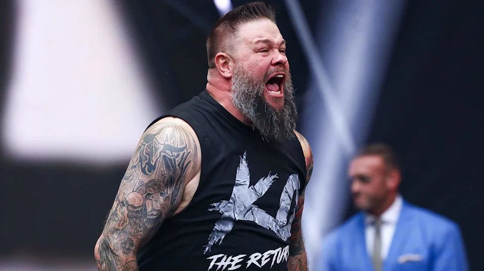 EliteClubS0B's tweet photo. IT'S OFFICIAL: Kevin Owens vs. CM Punk for the Undisputed Championship is set for the August 21 edition of #SmackDown in Toronto, Canada.

🚨🚨🚨 https://t.co/msqdpAbPye