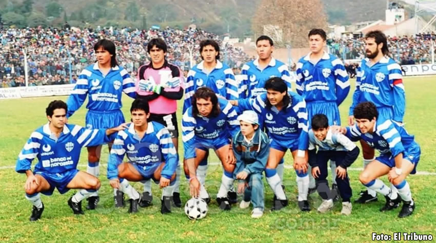 SoloAscenso's tweet photo. #PrimeraNacional | #GimnasiayTiro | 33° aniversario del ascenso de Gimnasia y Tiro a #Primera.

https://t.co/Y3uSFweYSR https://t.co/ztXKuHEkRG