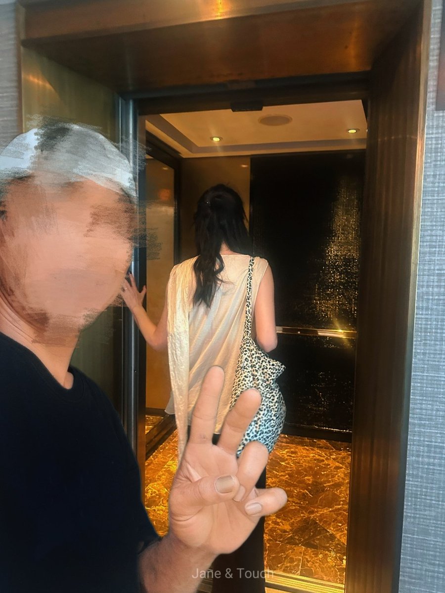 Touch2662's tweet photo. ขึ้นมาจากใต้ก็เพื่อทำหน้าที่เป็นโชเฟอร์ให้เธอ fwb #กรุงเทพฯ https://t.co/ecCRdvGX9o