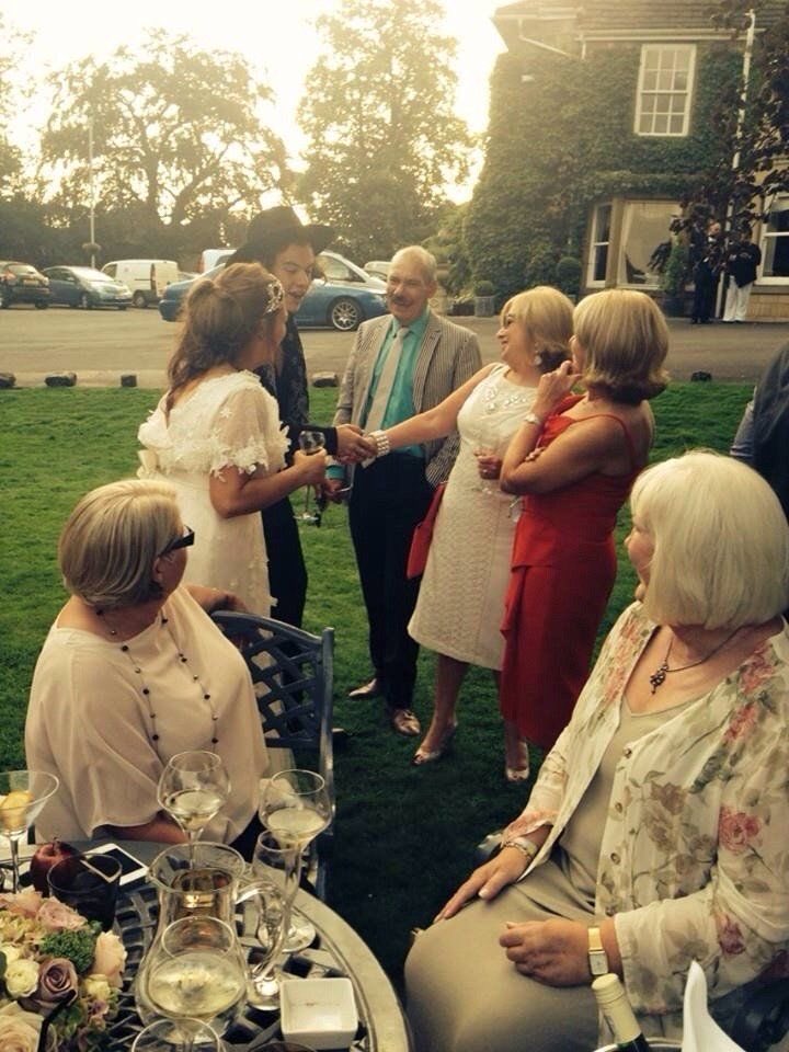 aleestyles91's tweet photo. i’ll never get over jay walking around with harry introducing him to her extended family at her wedding 😭 https://t.co/AZbqfujglt