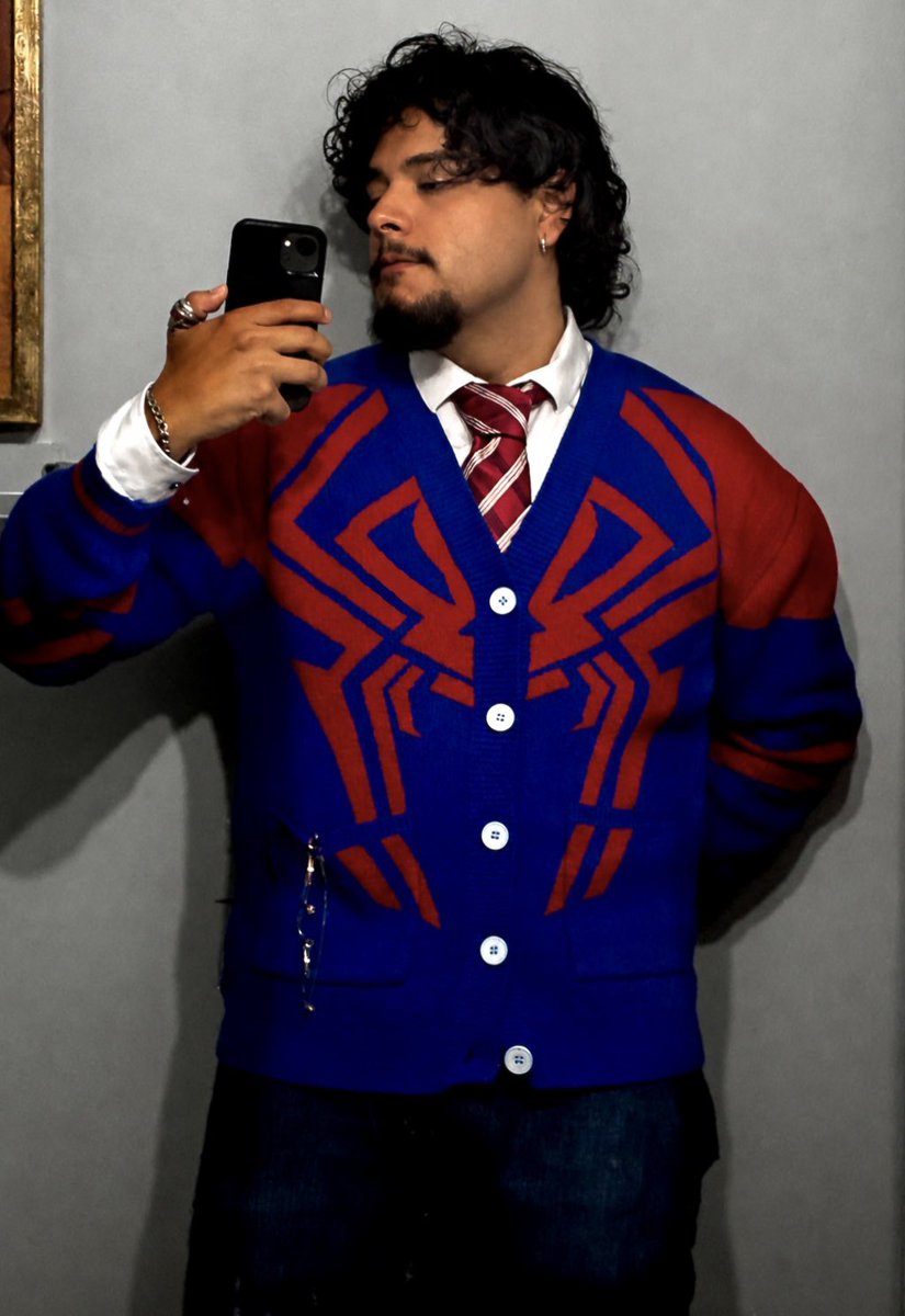 rielfication's tweet photo. let miguel o’hara be bisexual .@marvel https://t.co/81gbboohtR