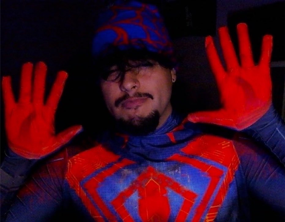 rielfication's tweet photo. let miguel o’hara be bisexual .@marvel https://t.co/81gbboohtR