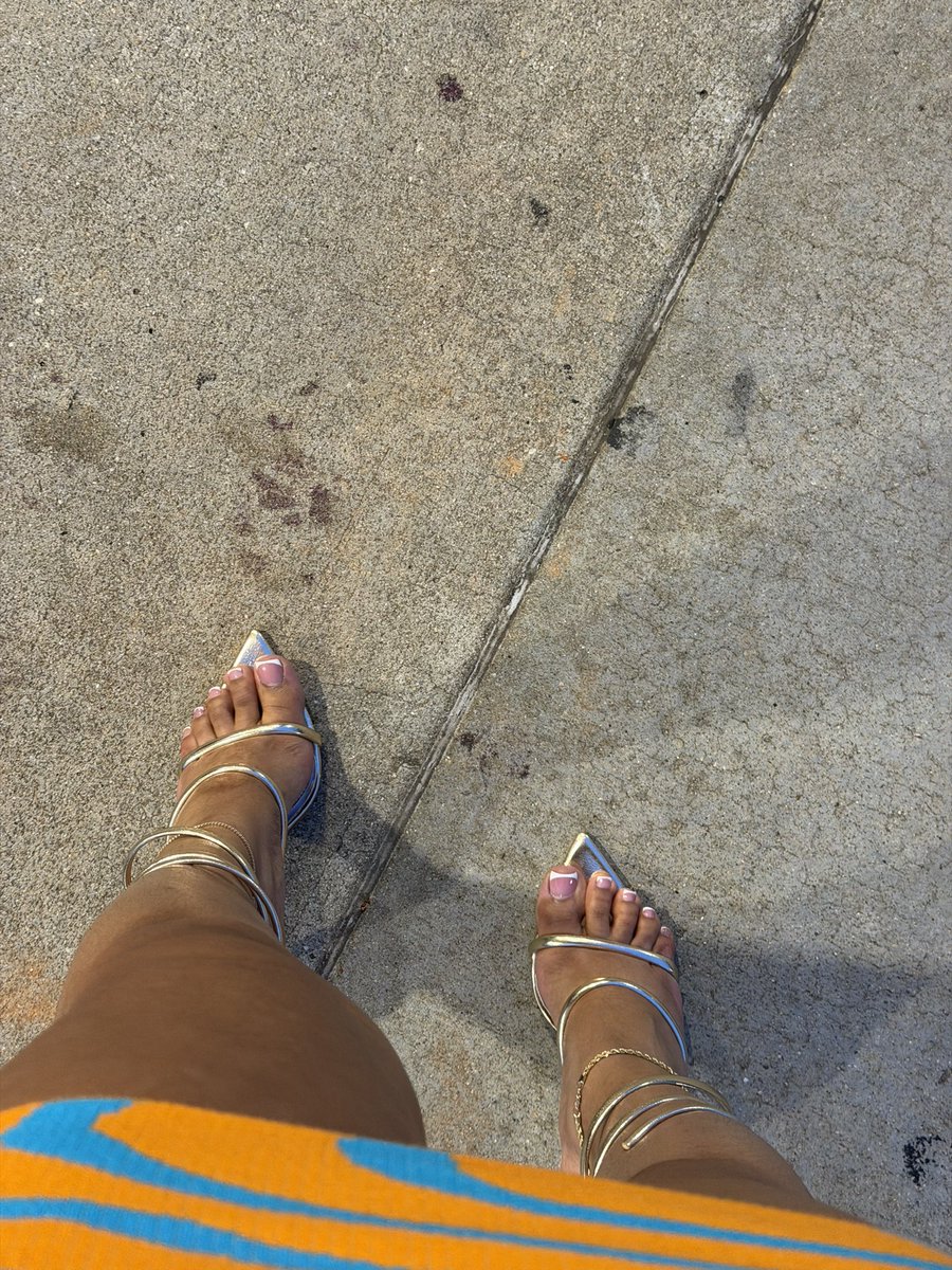 _solepretty's tweet photo. love a heel 😩 #feetpics https://t.co/w2Yrvsgovz