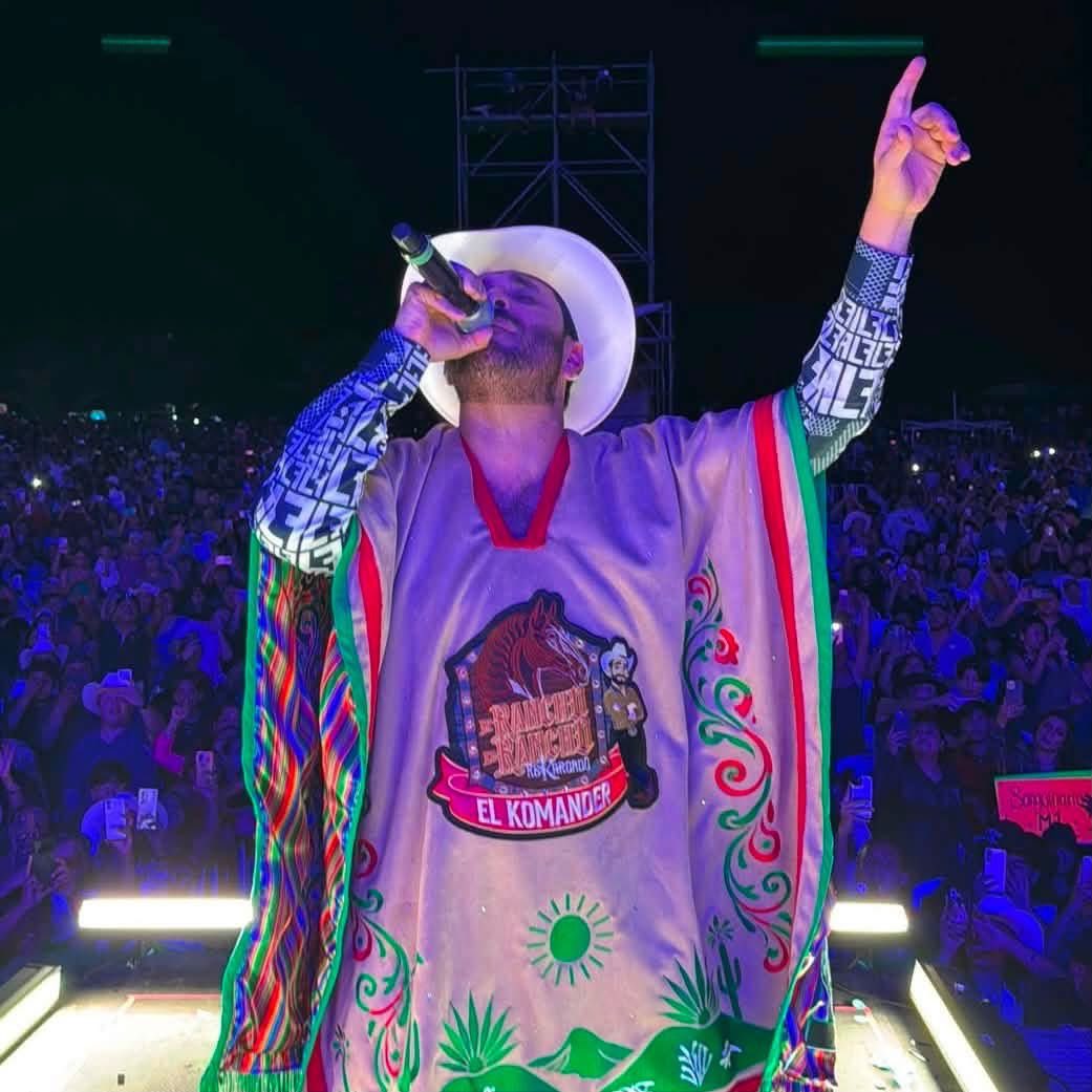ReporteToluca's tweet photo. 🫵🏼🤠 #EsHoy 🎤 EL KOMANDER GRATIS en Almoloya de Juárez
Todo el programa aquí 🌐 https://t.co/UyDHTXTj93 https://t.co/2WFIlDNB2h