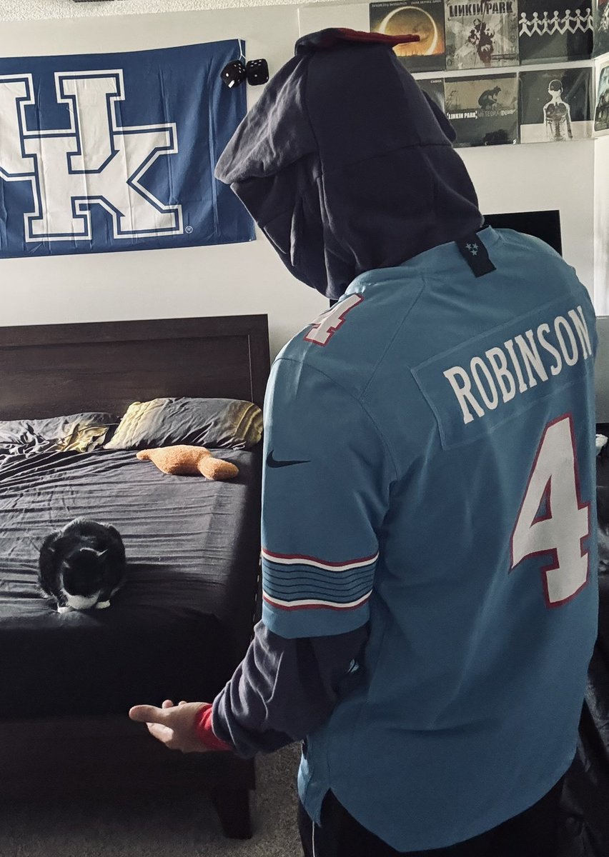 CEOofBread21's tweet photo. Uh oh swagtime https://t.co/8qWc54OIyA