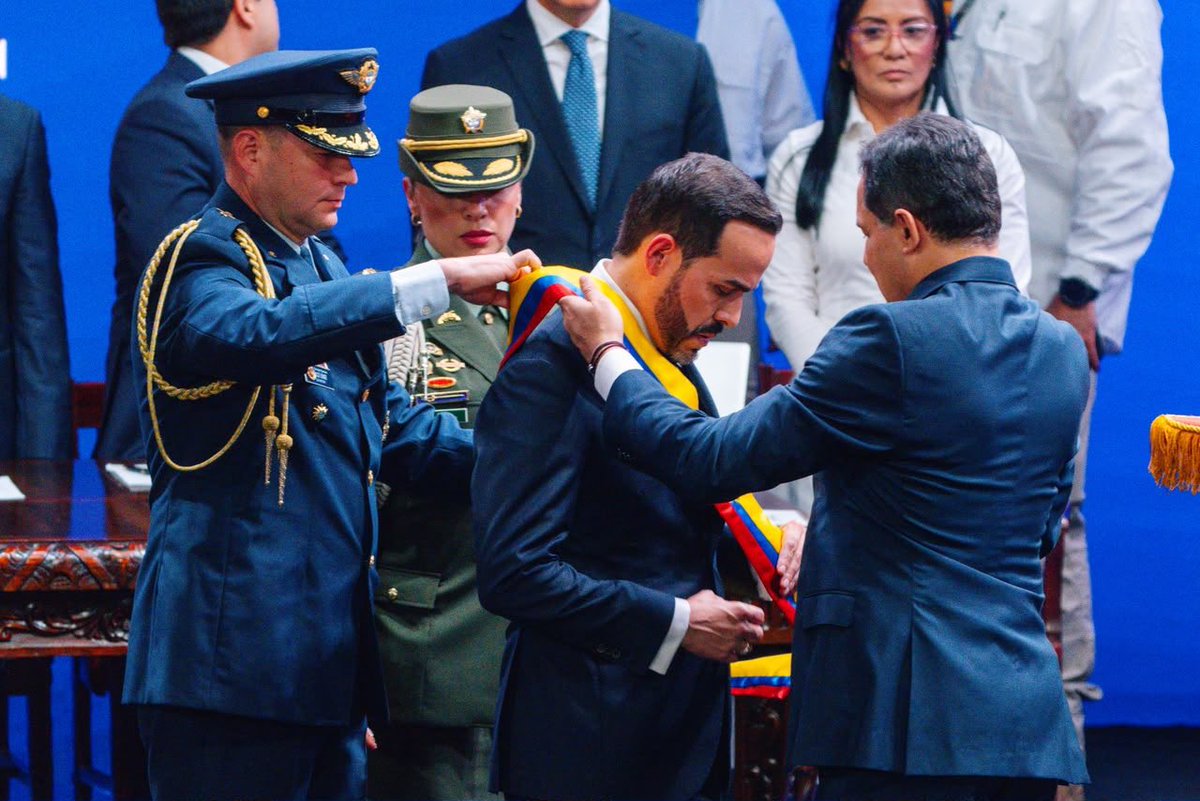 PresidenteKast's tweet photo. Colombia escogió la libertad https://t.co/DLwhVVFxwM