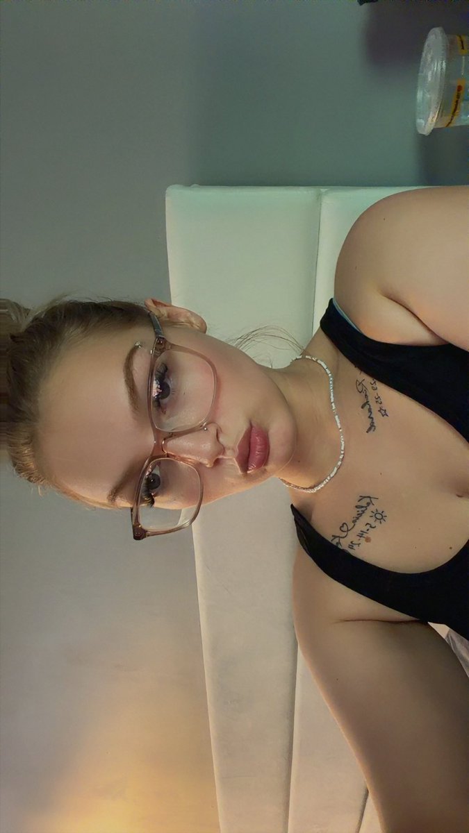 elainerose11800's tweet photo. So ready for bed… https://t.co/vbPEoKZzpz