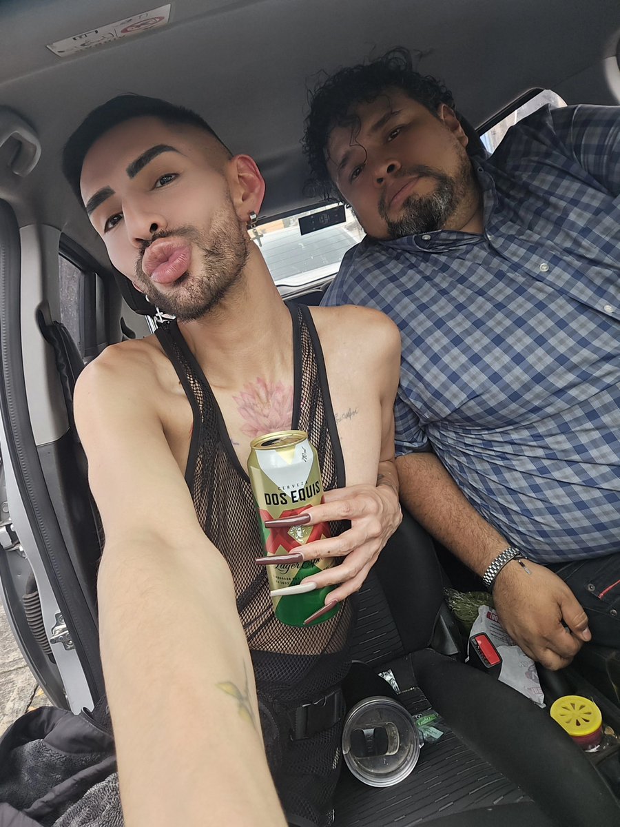 DramaQueenRemix's tweet photo. También toco la #CopaLigera de viernes con la #SeñoraGabriela 🖤 falta nos hacía muñeca 🖤 https://t.co/NvCAkPeaIM