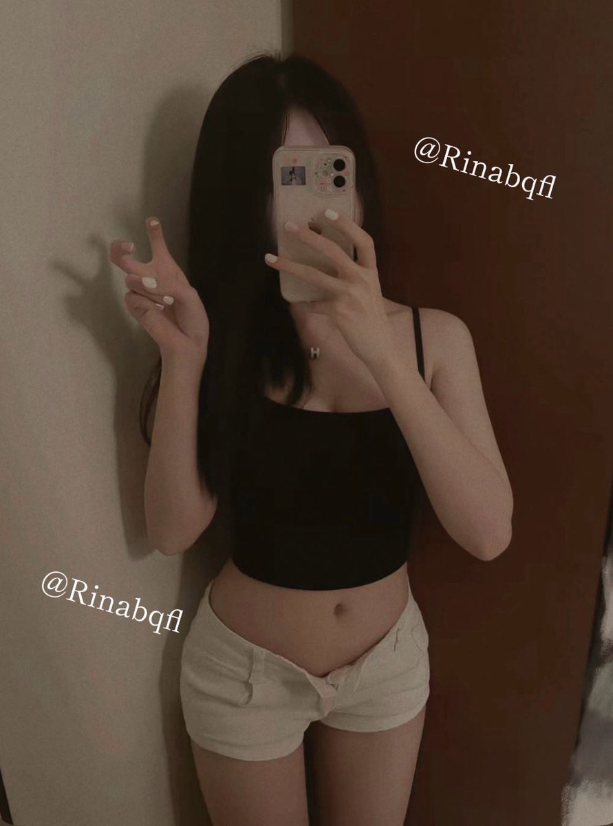 Rinabqf1's tweet photo. 全身初どー？ https://t.co/OFJjcqabUj
