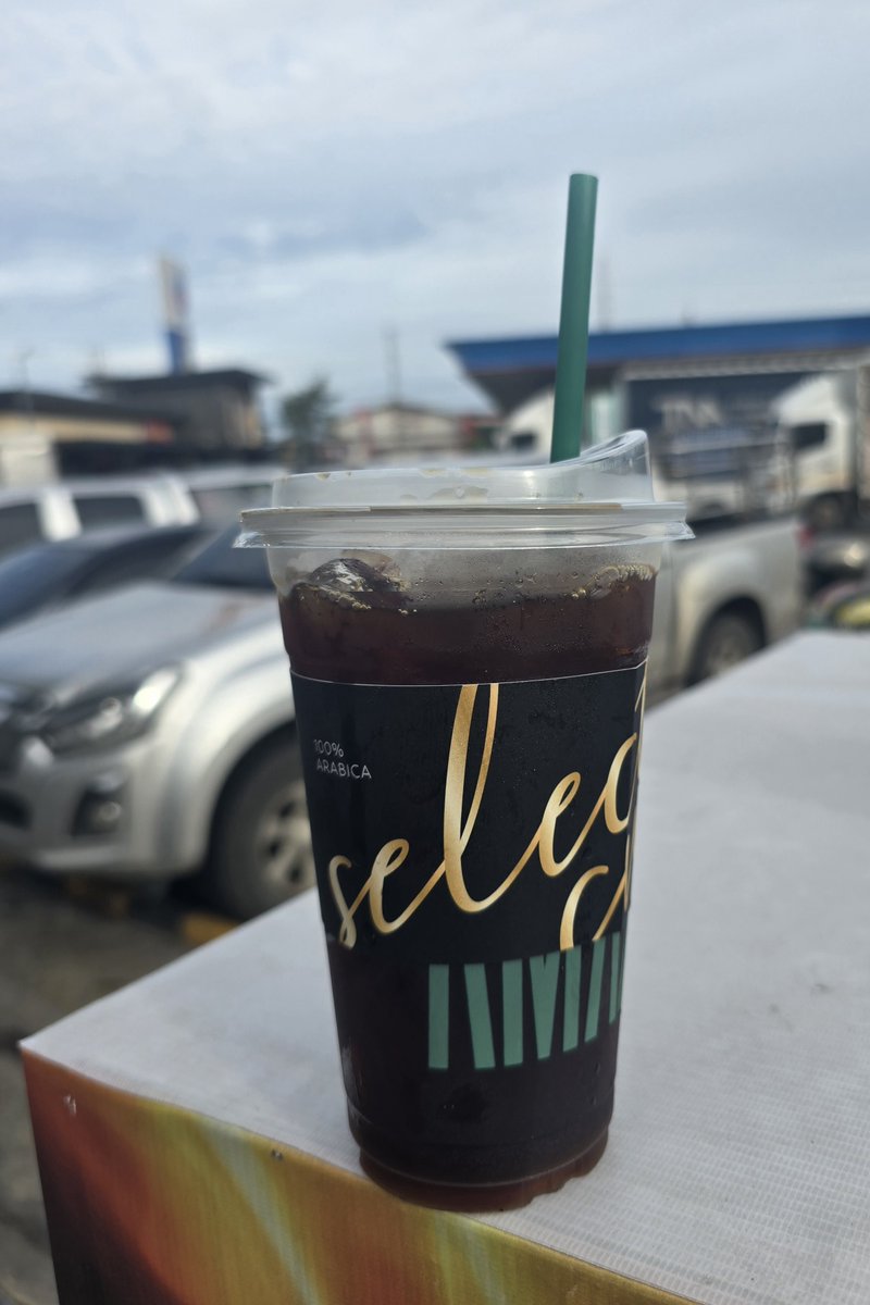 pikapo402's tweet photo. กาแฟต้องเข้มแค่ไหนถึงจะเอาอยู่? ☕️
เอาแบบที่กินแล้ว
ไม่ต้องพึ่งคำพูดว่า “ขออีก 5 นาที”

#คู่บ้านๆวัยทำงาน #คู่ไม่แลก #ชีวิตติดกาแฟ  #วันนี้ชาวติ๊กฟ้าทานอะไรกัน https://t.co/FVyc7AVod9