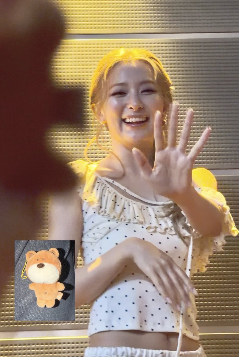 z3r0im's tweet photo. 곰 상봉 ㅋㅋ 🐻♡ https://t.co/KsX03DMGQT