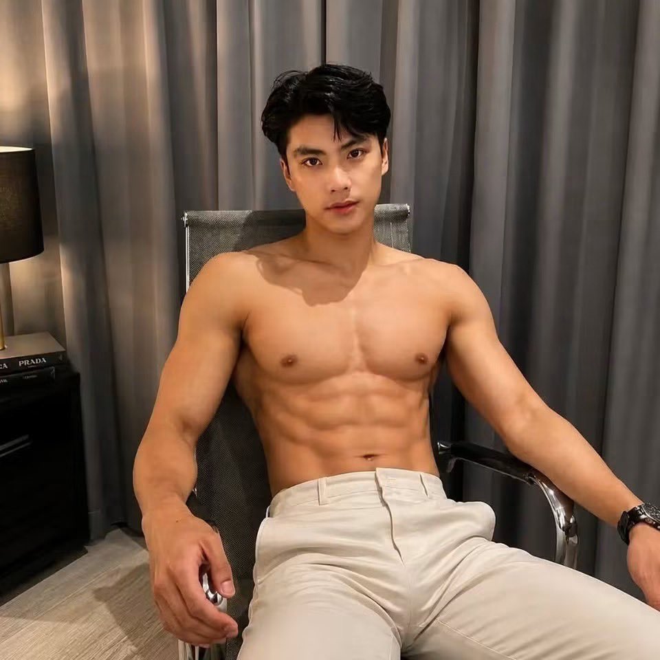 actor_thai2's tweet photo. โอม ภวัต https://t.co/XC0XcWlUwU