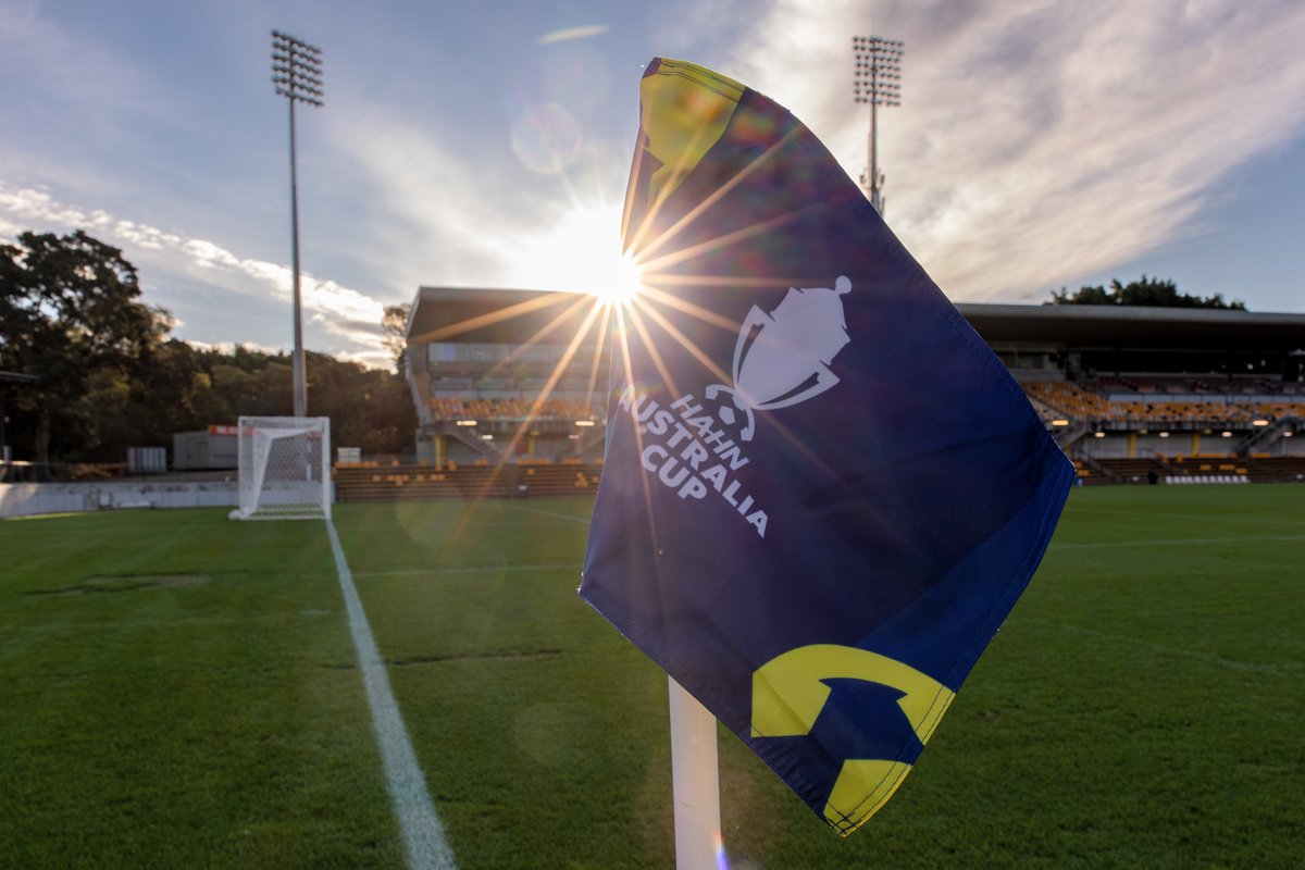 apialeichhardt's tweet photo. It's matchweek at the 8th Wonder โ๏ธ
#APLvSUD: https://t.co/UlUbnJi0Ng | #AustraliaCup #ForzaAPIA ๐๐ฉต https://t.co/FM4DlIzxv6