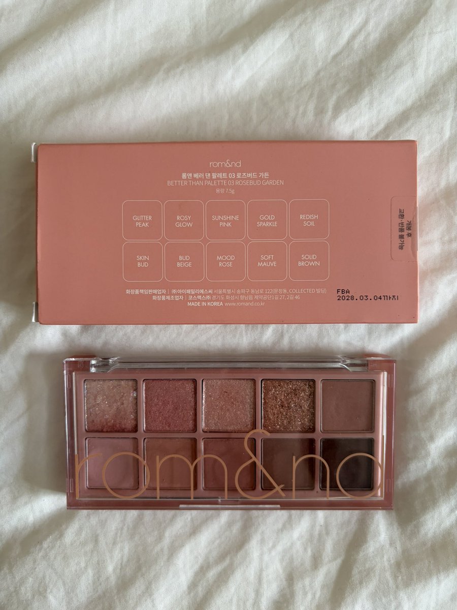 Pangya_123's tweet photo. ⭐️ eyeshadow rom&nd romance
🤍 สี 03 rosebud garden (ใช้บางสีแบบน้อยมาก)
- หมดอายุ 2028
🍒 400 รวมส่ง
👀 DM / Mention
#ส่งต่อเครื่องสำอาง #ส่งต่อสกินแคร์ #ส่งต่อเครื่องสำอางมือสอง #สกินแคร์ #clearnose #ส่งต่อสภาพนางฟ้า #ส่งต่อ #romance https://t.co/C85zv4vg5K