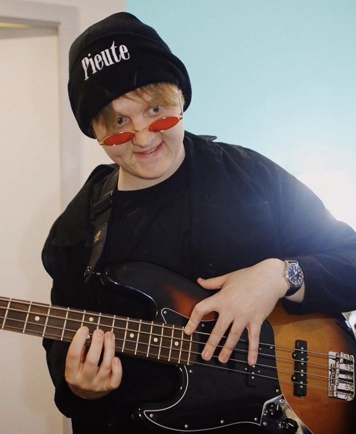 Lewiscapaldi01b tweet picture