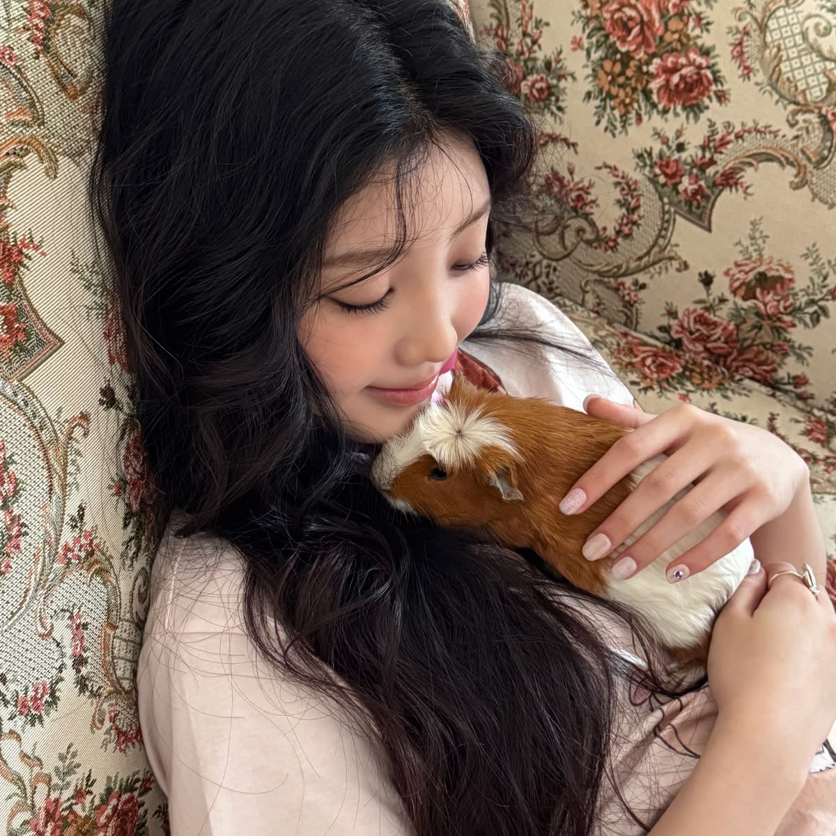 hyeonsacai's tweet photo. #moothunt - looking for more kpop moots

hi!! i'm jen - 16 - 🏴󠁧󠁢󠁳󠁣󠁴󠁿

𝜗ৎ she/her
𝜗ৎ ults: illit, cortis, enhypen
𝜗ৎ wonhee + seonghyeon biased
𝜗ৎ stan: lsf, ateez
𝜗ৎ dni: shedtwt
𝜗ৎ i'm very interactive 🥹

♡/↻ to spread

#kpoptwt #stantwt #coertwt #gllitwt #entwt #atinytwt https://t.co/olVxeSVyhD
