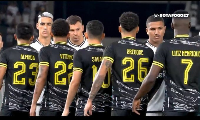 fogochan6's tweet photo. O Botafogo de 2024

O melhor time do Século XXI https://t.co/FQU5K4AQVn