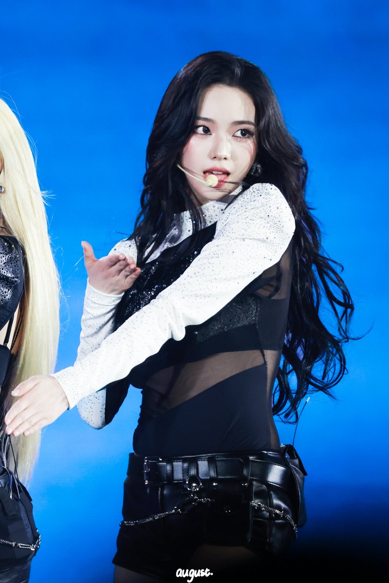 august_411's tweet photo. 260807 SYNK:COMPLaeXITY IN SEOUL

#카리나 #Karina #에스파 #aespa https://t.co/5D52kz9Mhc