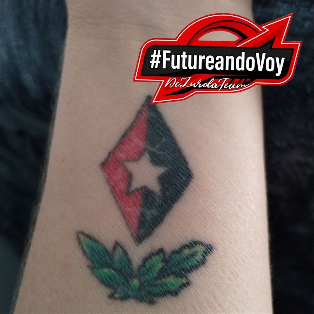 MayDeZurda's tweet photo. En la claridad de tus ideas hallamos el rumbo, y en tu firmeza la estrella que guía cada conquista de mañana; siguiendo tu huella inmortal, #FutureandoVoy 

#DeZurdaTeam https://t.co/UYgyajnlIc