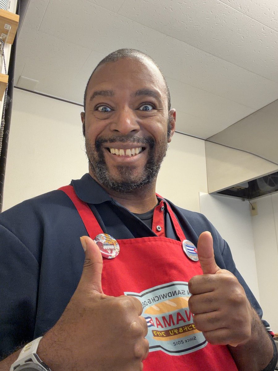 AhinamaSandwich's tweet photo. HOLA〜☺️🇨🇺🥖
本日8/8土曜日12:00〜18:00営業で皆さんをお待ちしています✨️
暑いので、UberEats配達範囲の人は、是非デリバリーもご活用下さい↓
アイナマ上野店😋
https://t.co/JqOStHeEtQ
#キューバサンド #キューバ丼 #モヒート #ウーバーイーツ #キッチンカー #上野グルメ https://t.co/b7nySPb6qx